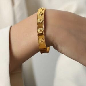 18K Gold Plated Flower Bangle